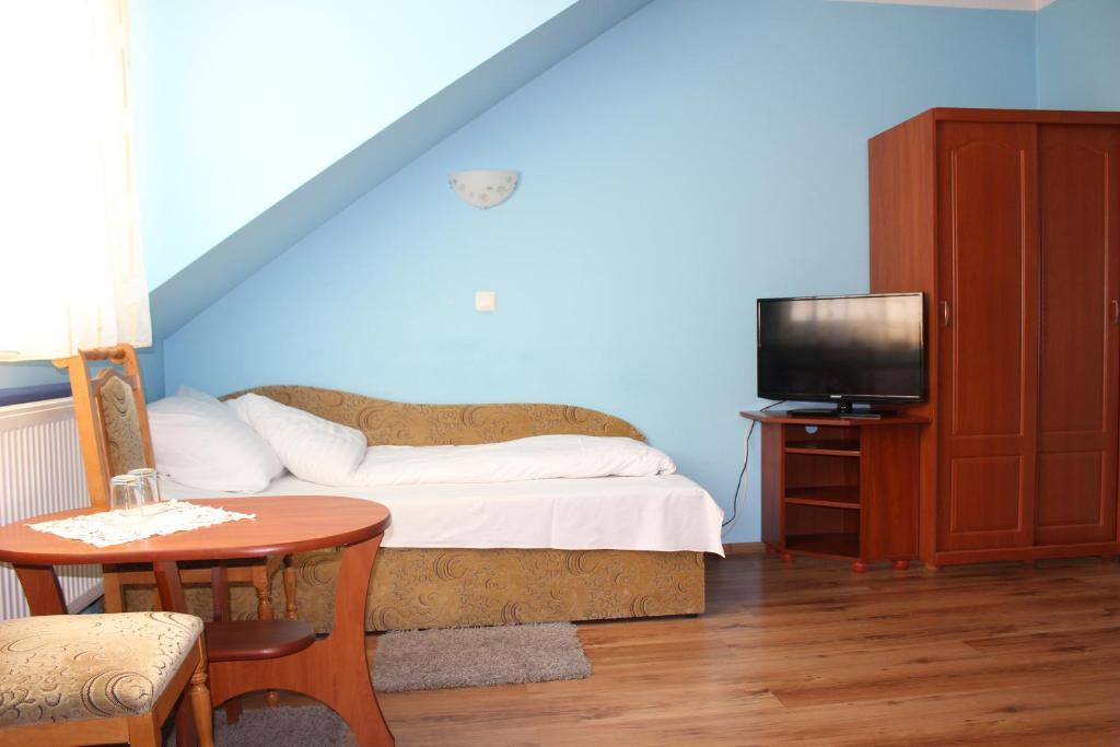 Hotel Czardasz Wrzesnia Room photo